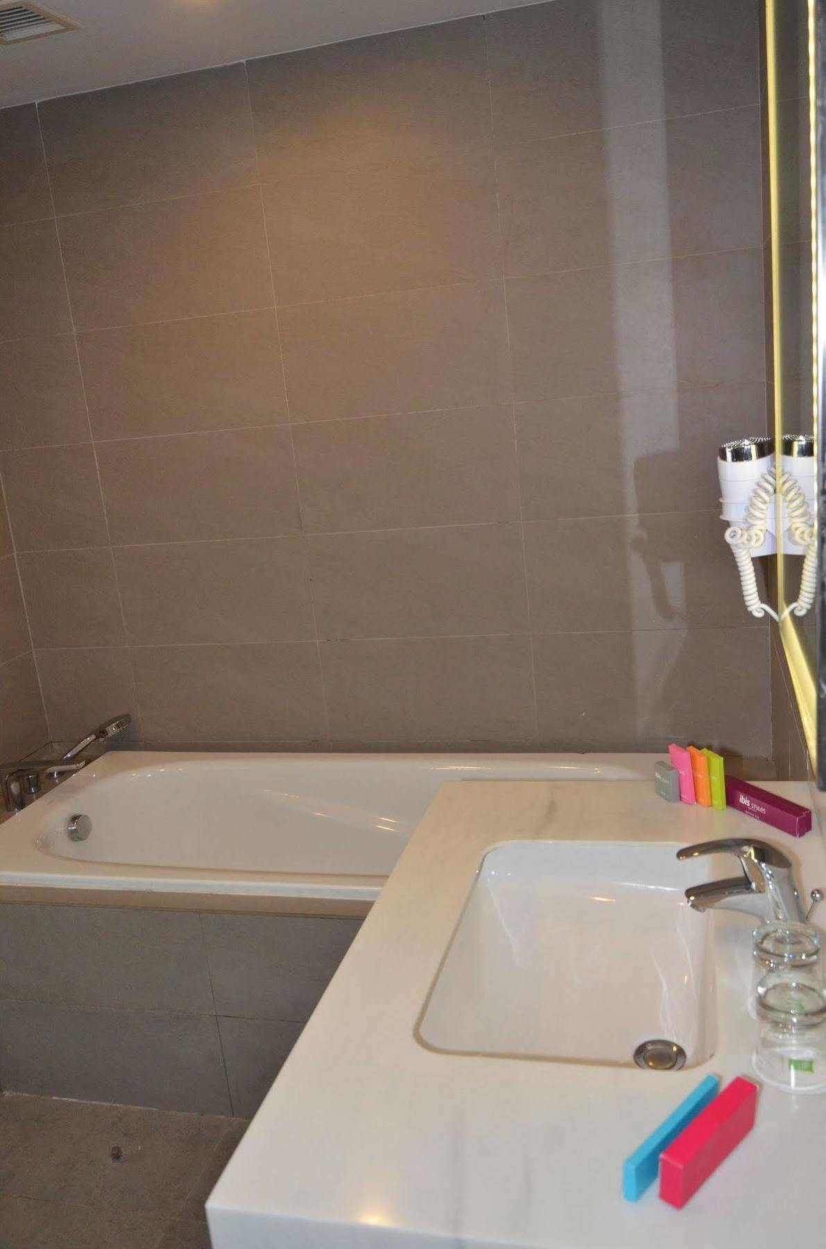 Ibis Styles Jakarta Airport Tangerang Ngoại thất bức ảnh